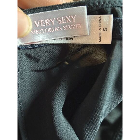 Victoria Secret sheer velvet print cami small - Picture 7 of 7